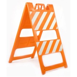 CAVALETE DE SINALIZAÇÃO PLASTICO FAIXA DIAGONAL